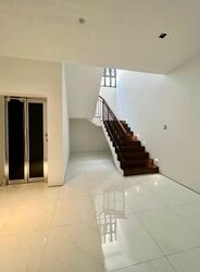Mountbatten Road (D15), Terrace #528290591